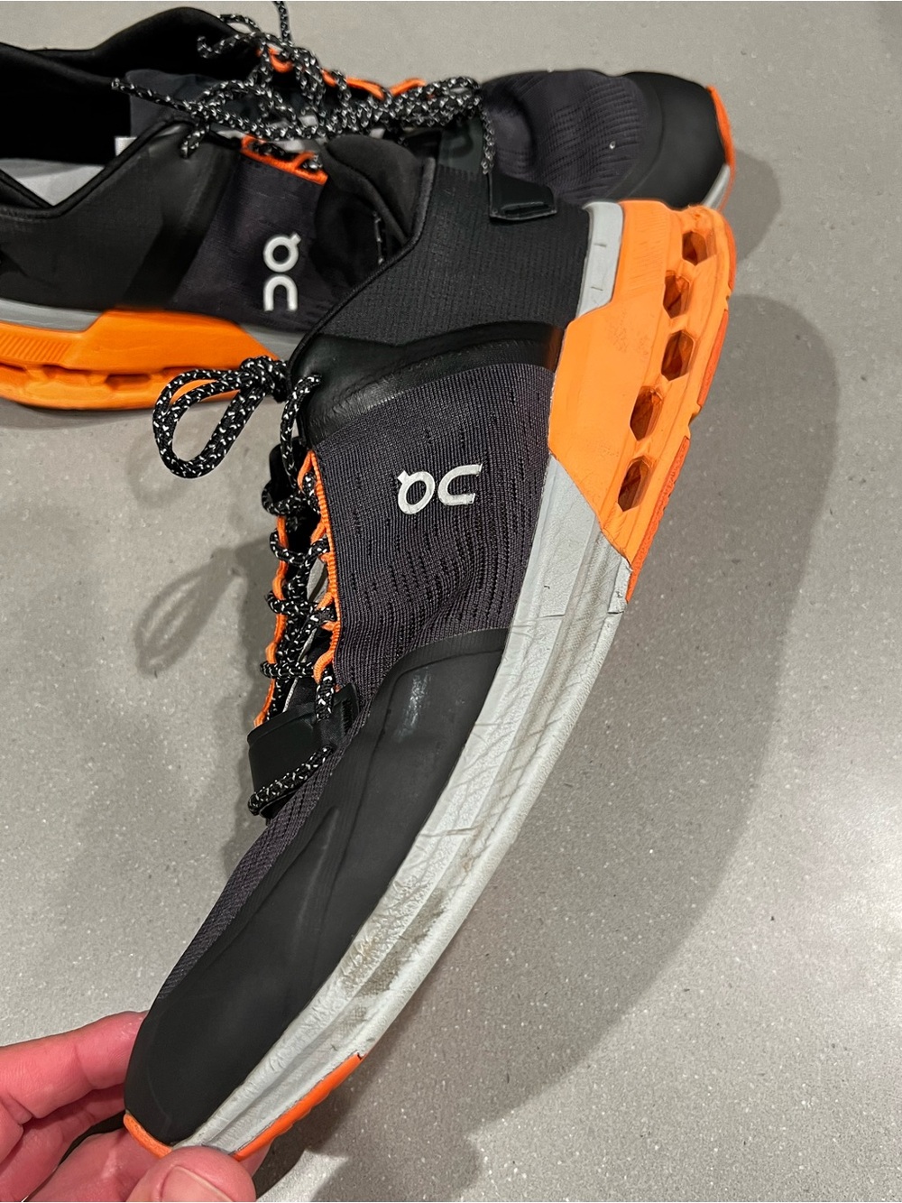 On Cloud Men's Black & Orange Running Shoes - Picture 10 of 13